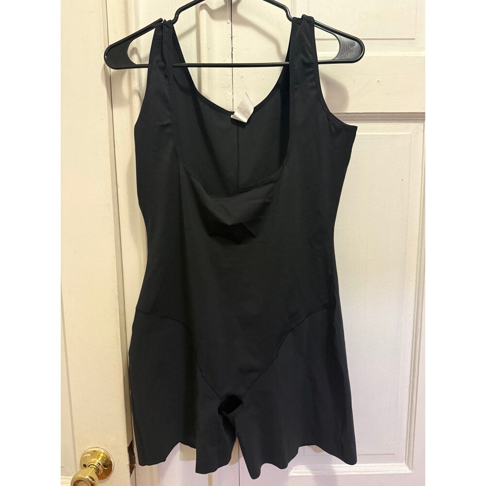 Black nylon body shaper size 4x